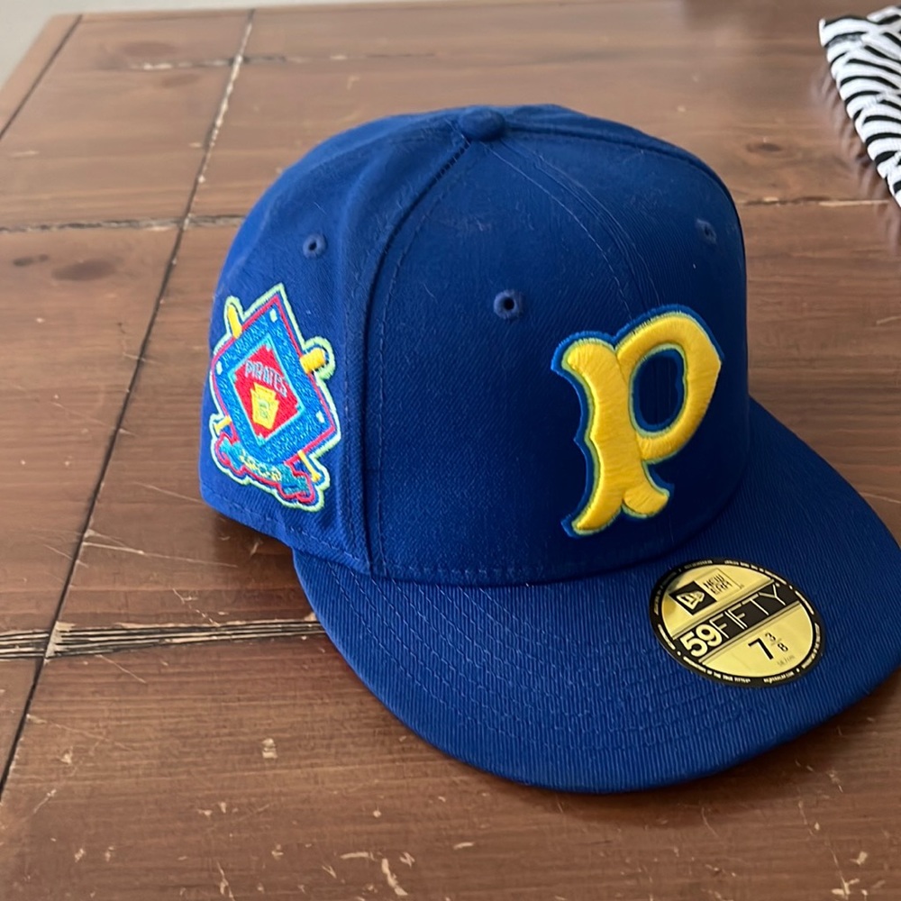 New era fitted hat